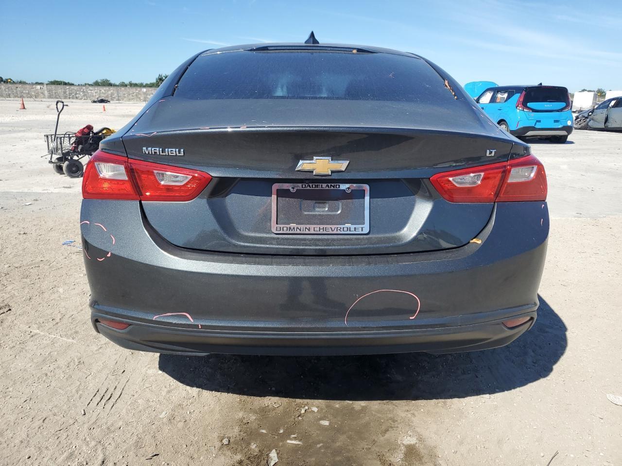 2017 CHEVROLET MALIBU LT - Image 6