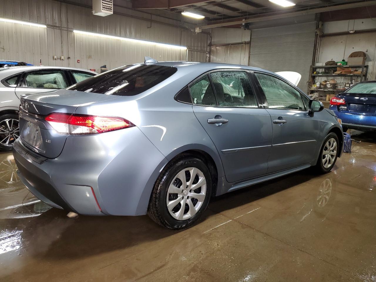 2020 TOYOTA COROLLA LE - Image 3