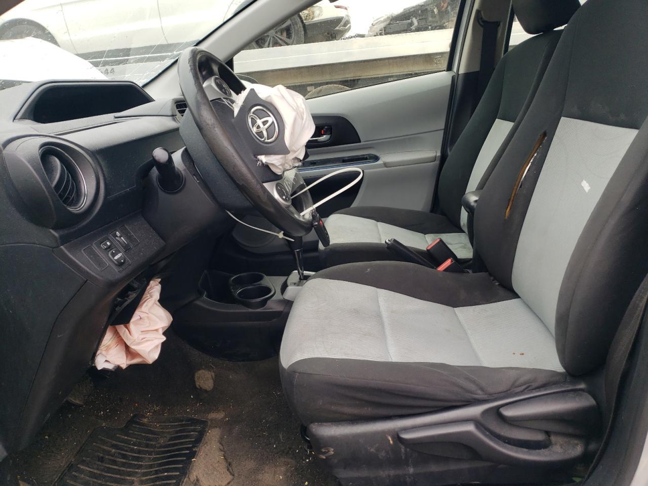 2013 TOYOTA PRIUS C - Image 7