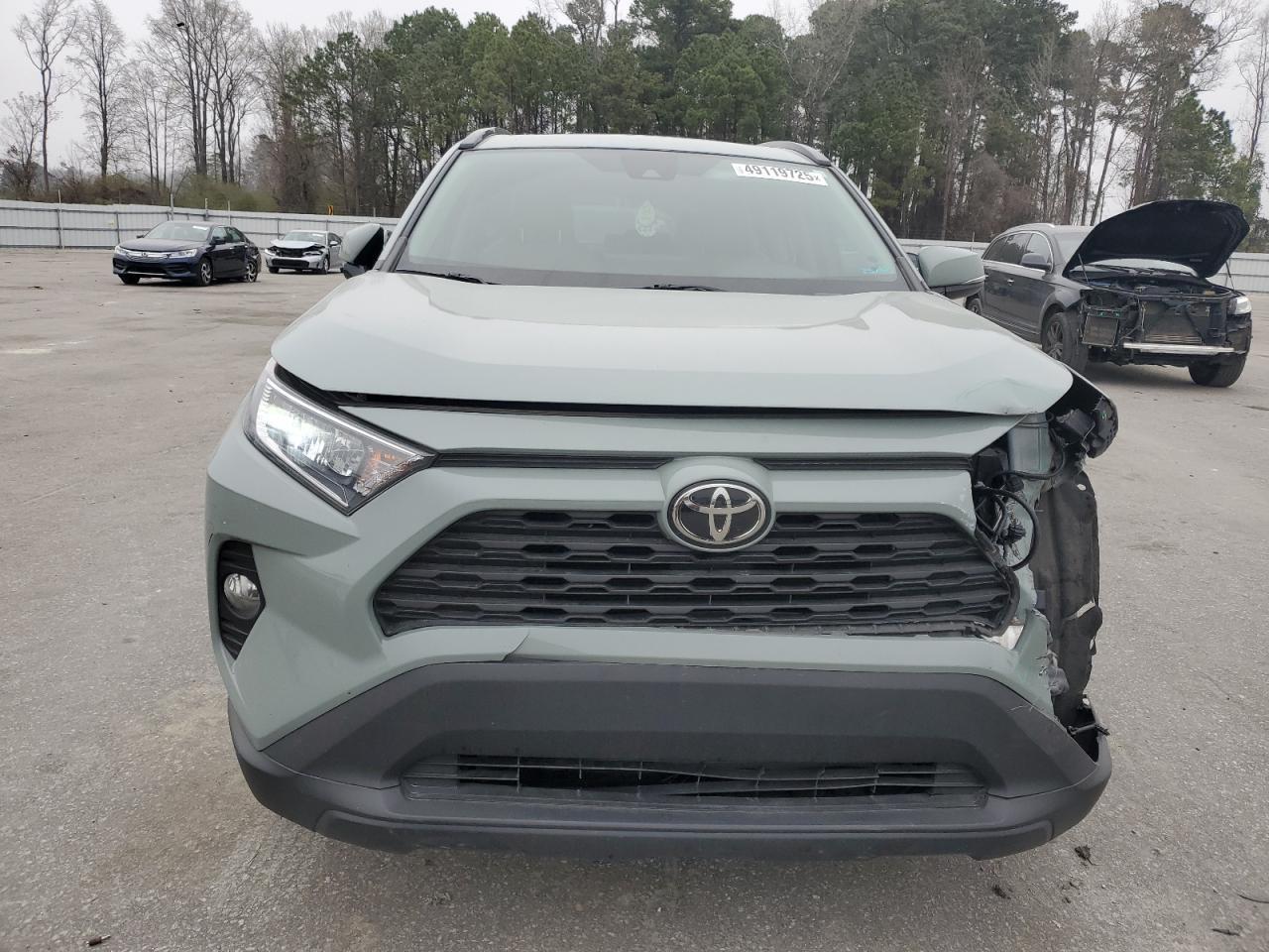 2020 TOYOTA RAV4 XLE P - Image 5