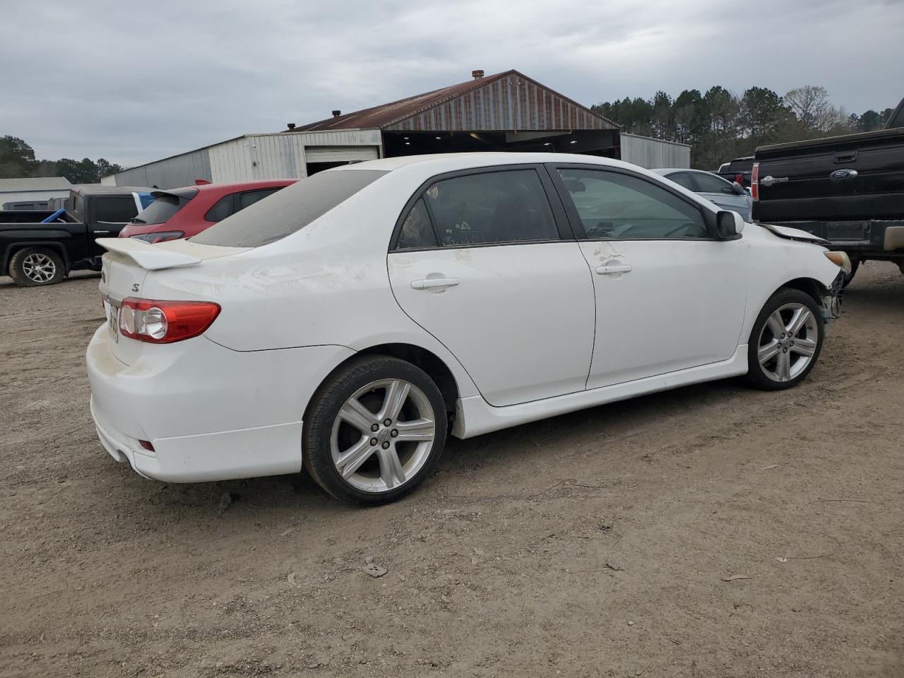 2013 TOYOTA COROLLA BA - Фото 3