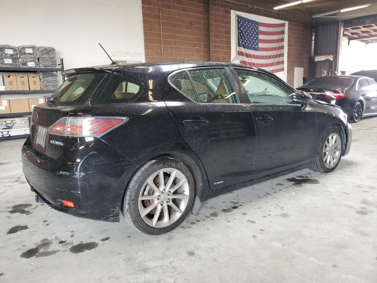 2013 LEXUS CT 200 - Фото 3
