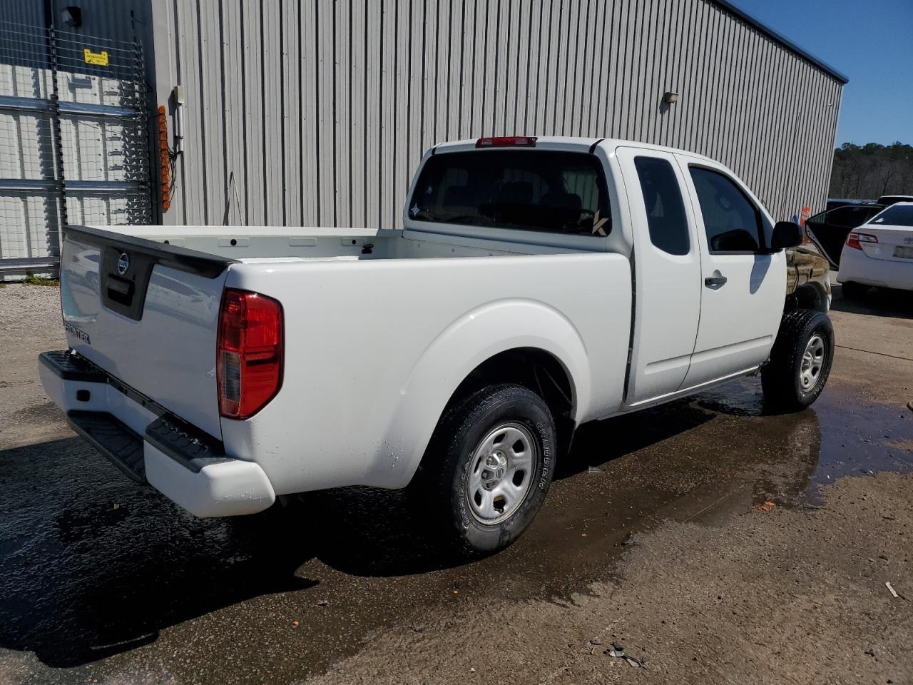 2019 NISSAN FRONTIER S - Фото 3