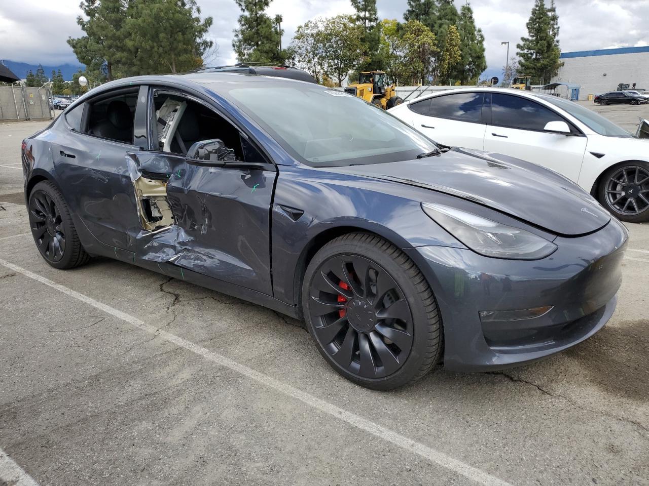 2023 TESLA MODEL 3 - Фото 4