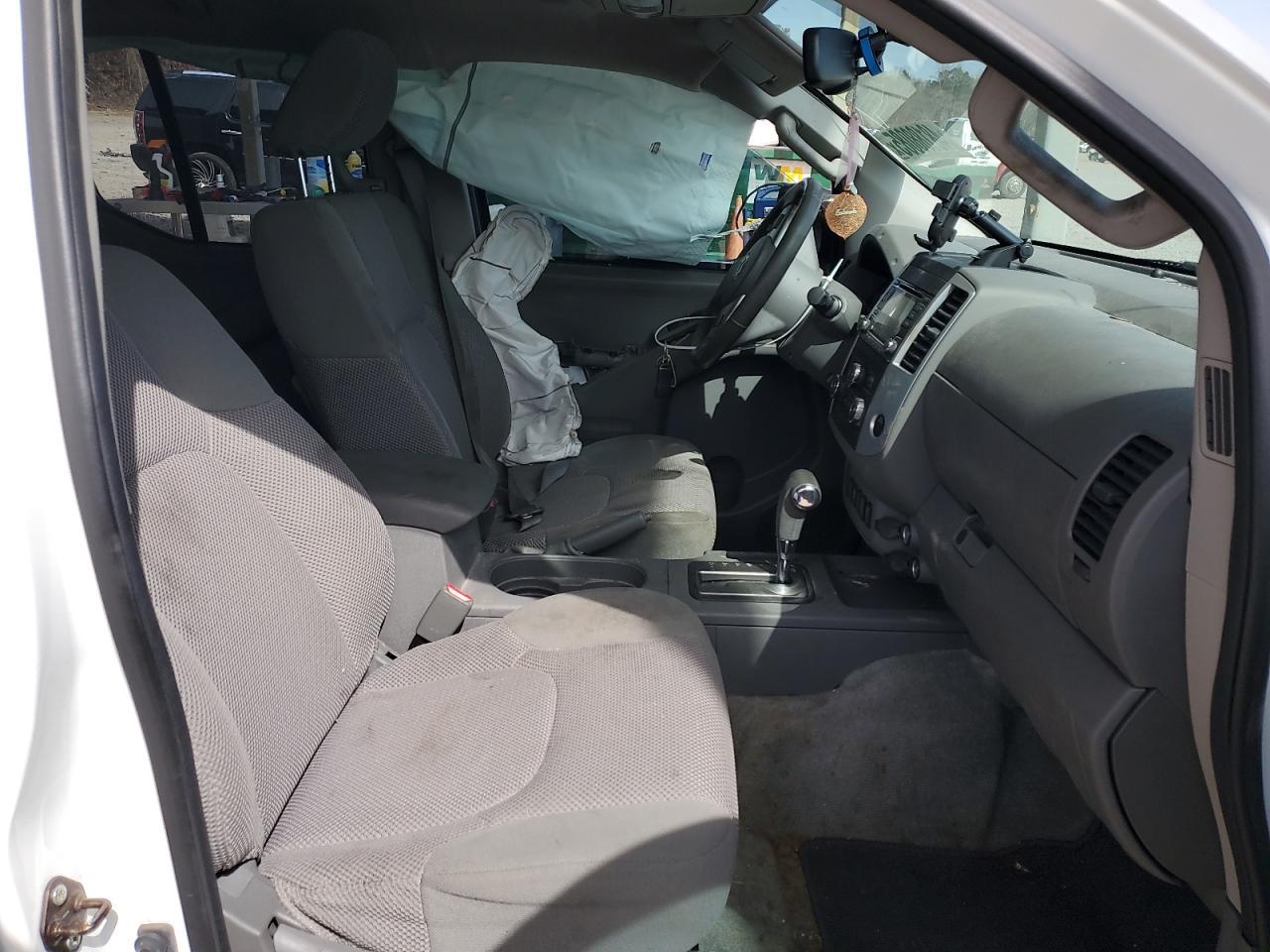 2016 NISSAN FRONTIER S - Фото 7