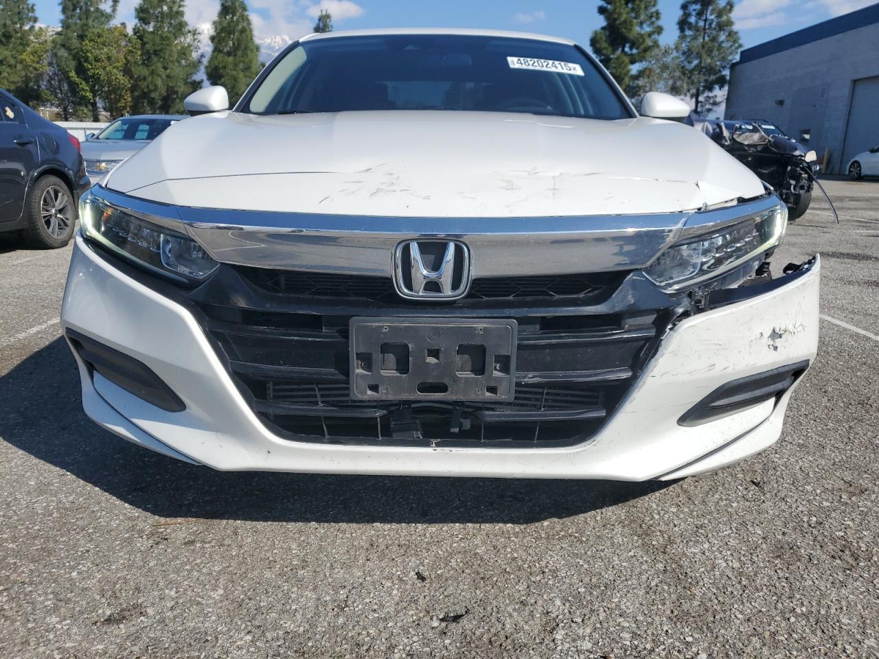 2018 HONDA ACCORD LX - Image 5