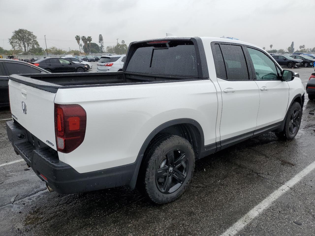 2023 HONDA RIDGELINE - Image 3