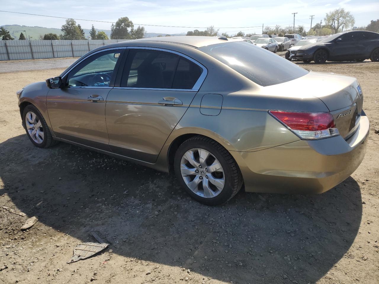 2010 HONDA ACCORD EXL - Image 2