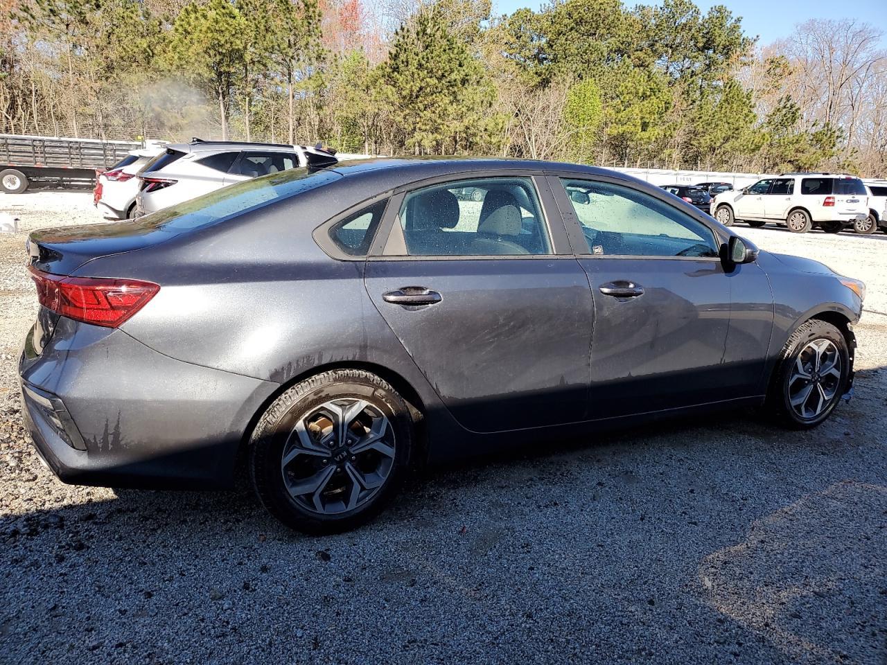 2021 KIA FORTE FE - Image 3