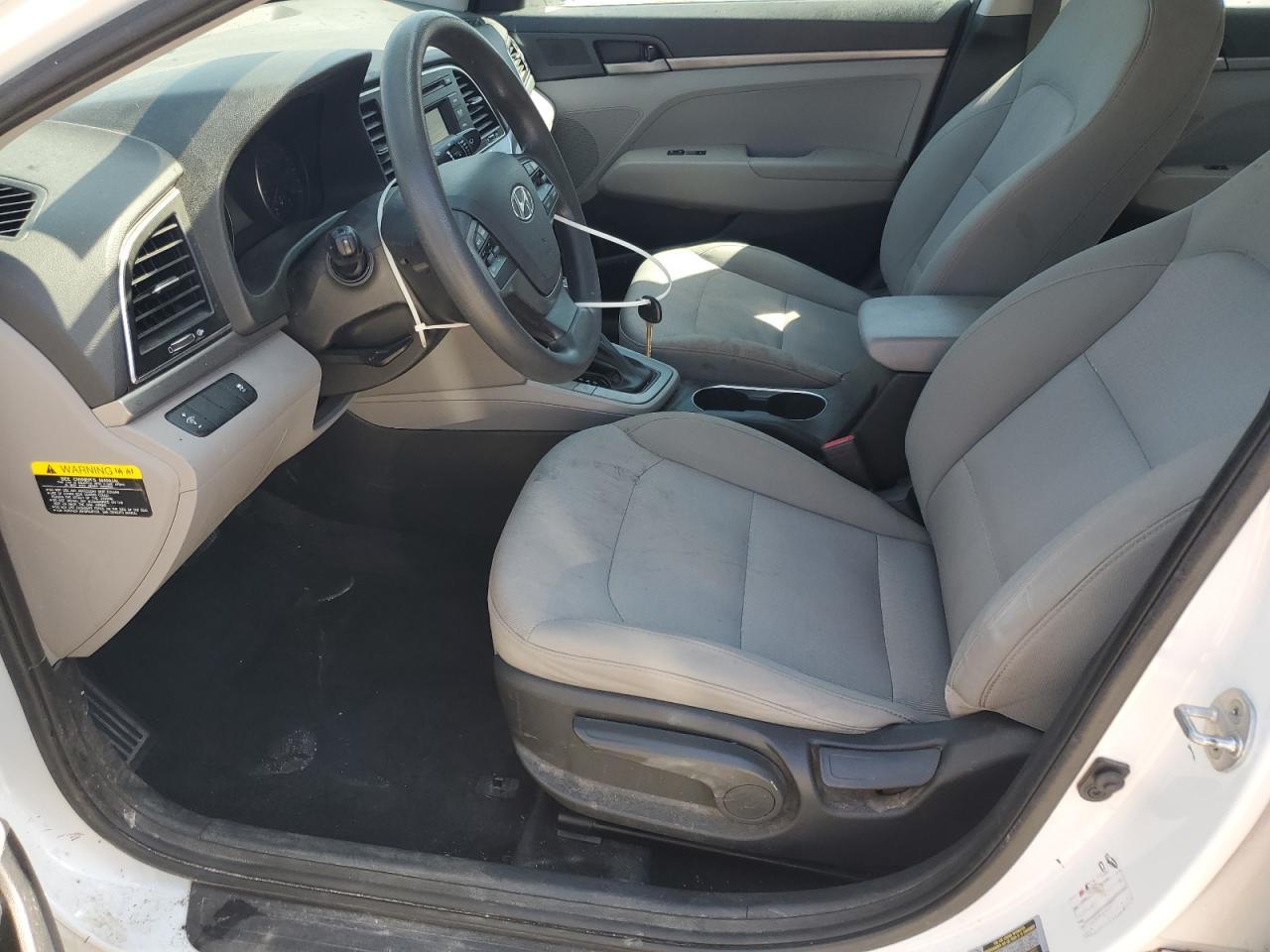 2017 HYUNDAI ELANTRA SE - Фото 7
