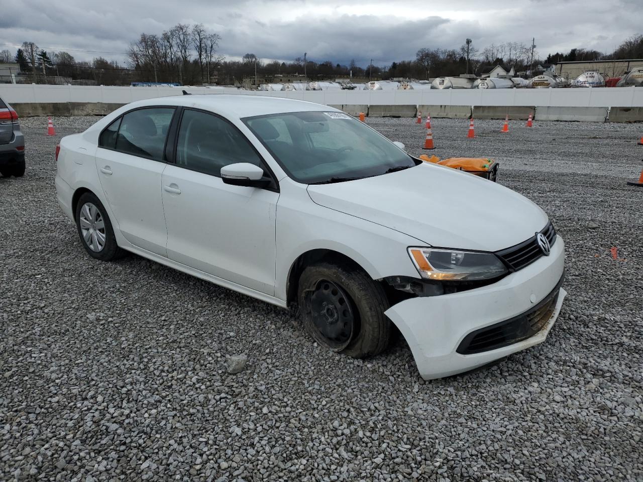 2014 VOLKSWAGEN JETTA SE - Фото 4