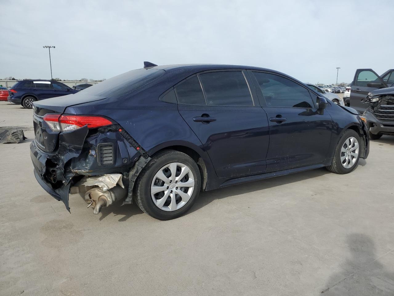 2021 TOYOTA COROLLA LE - Фото 3