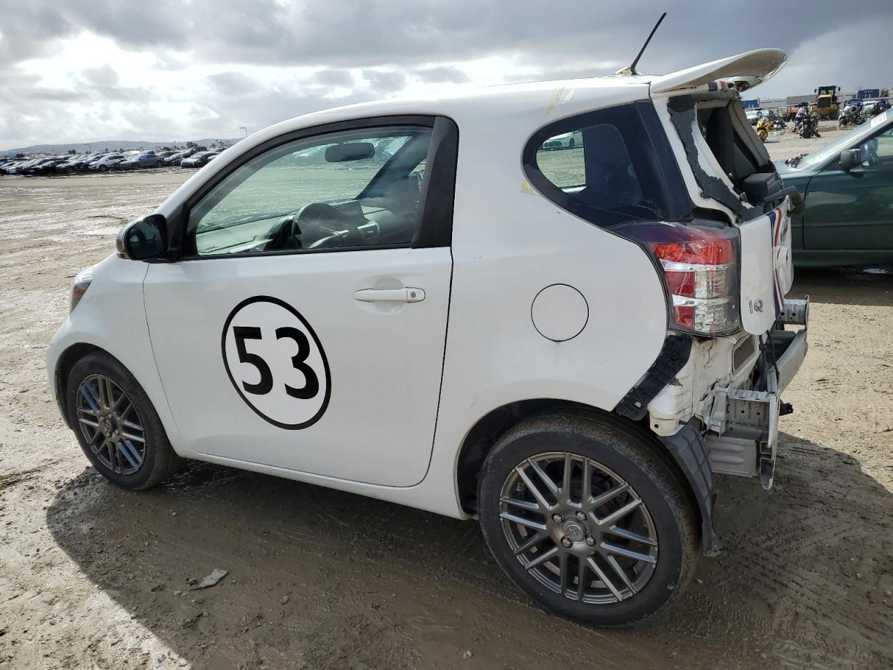 2012 TOYOTA SCION IQ - Фото 2
