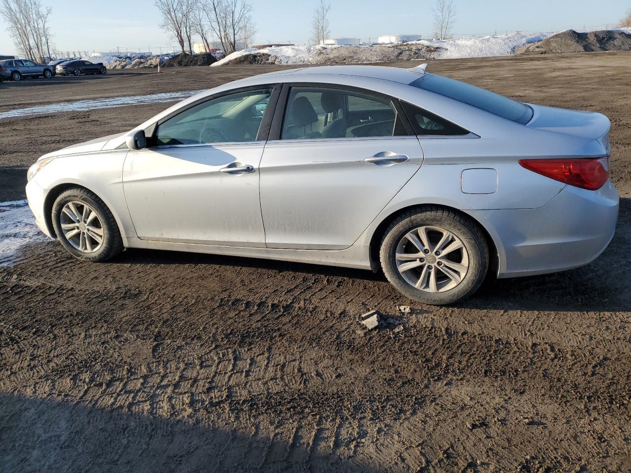 2013 HYUNDAI SONATA GLS - Фото 2