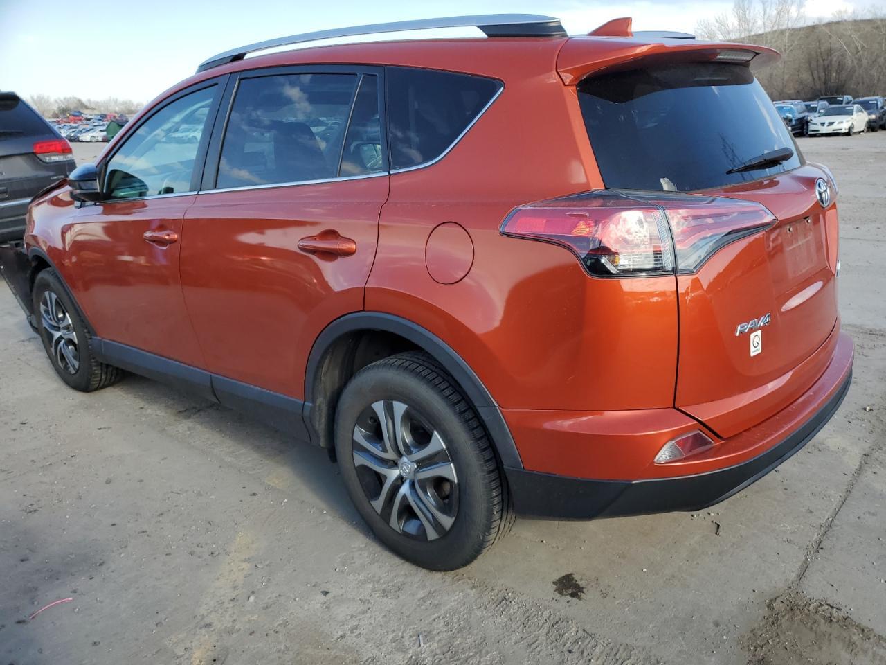 2016 TOYOTA RAV4 LE - Image 2