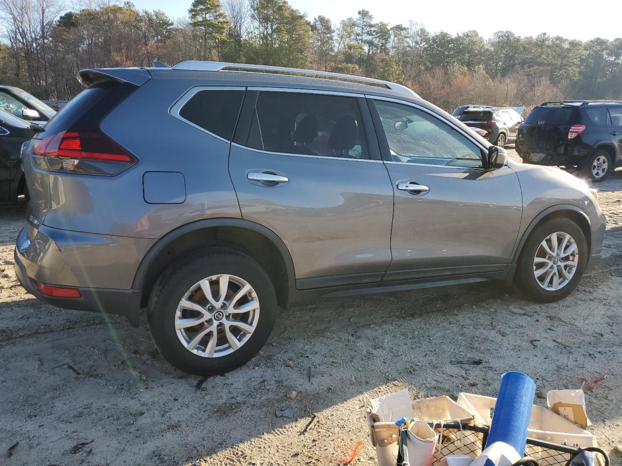 2018 NISSAN ROGUE S - Фото 3
