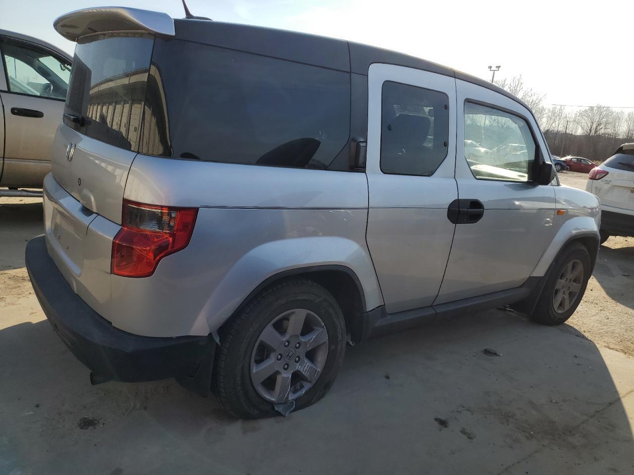 2011 HONDA ELEMENT EX - Фото 3