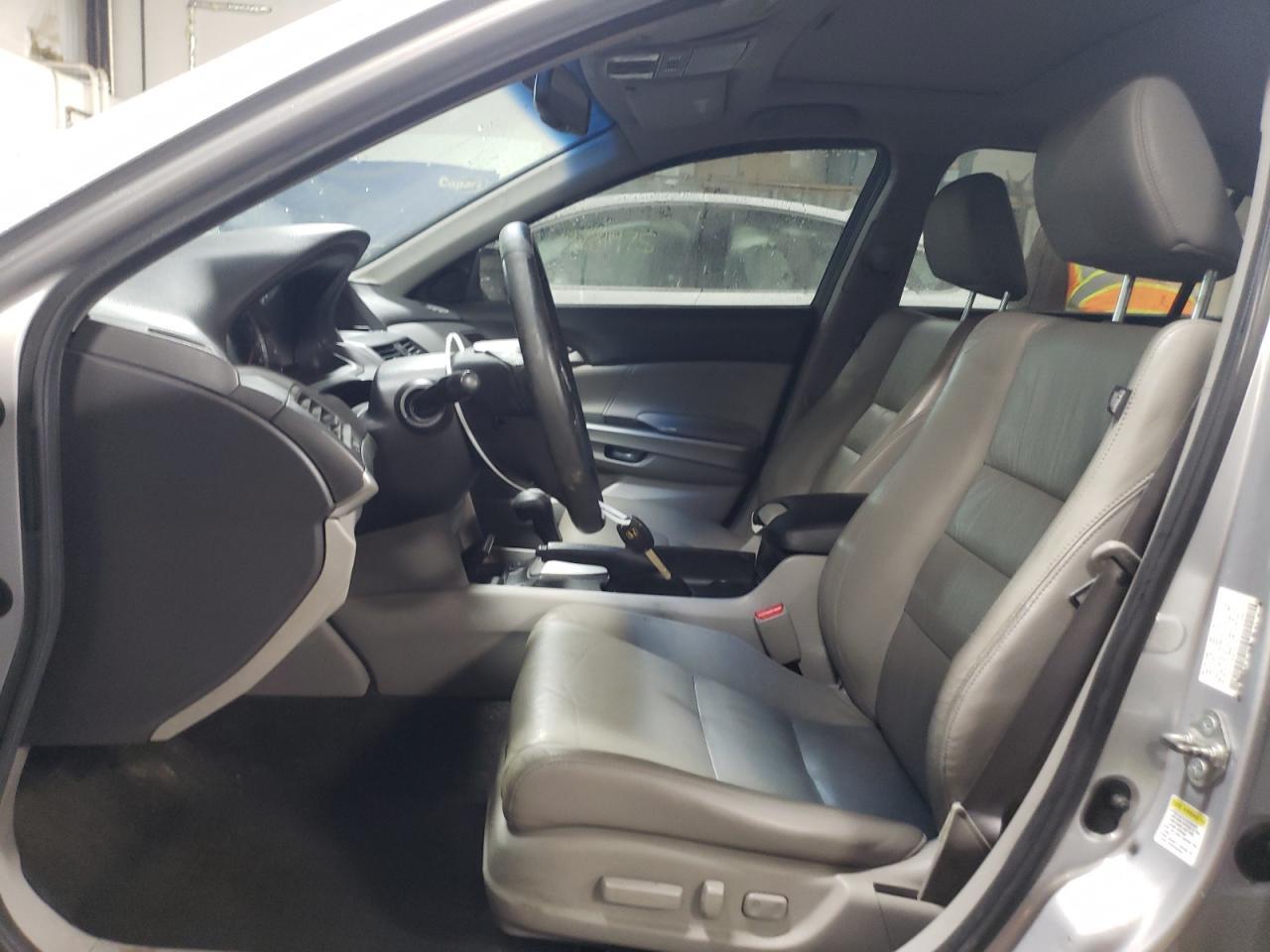 2010 HONDA ACCORD EXL - Image 7