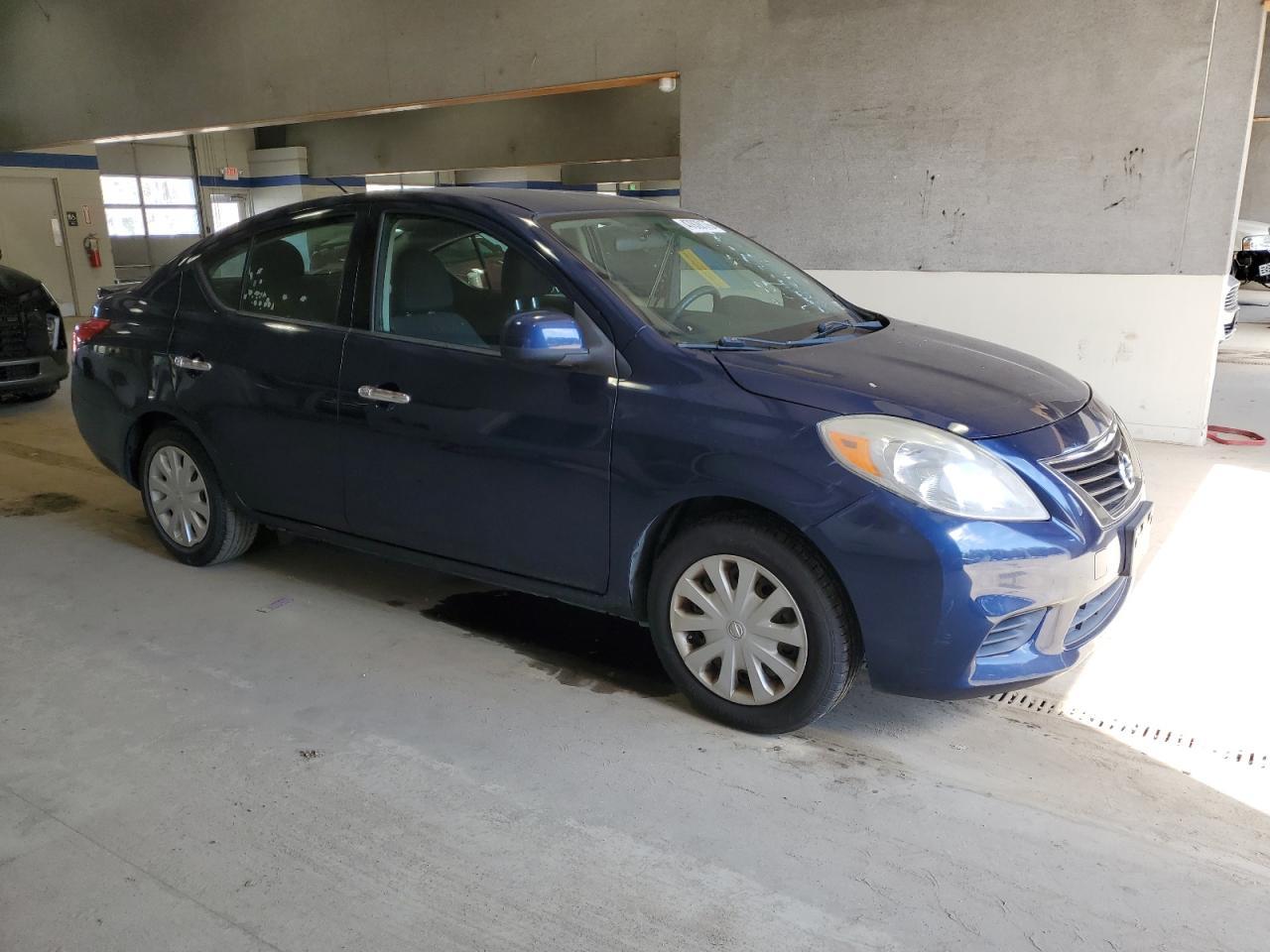 2014 NISSAN VERSA S - Фото 4