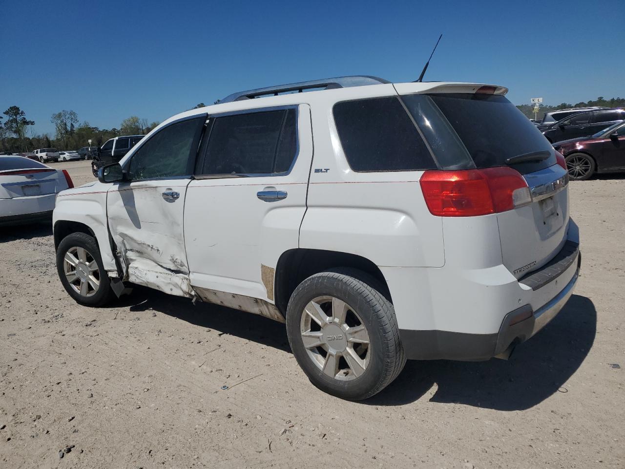 2012 GMC TERRAIN SL - Фото 2