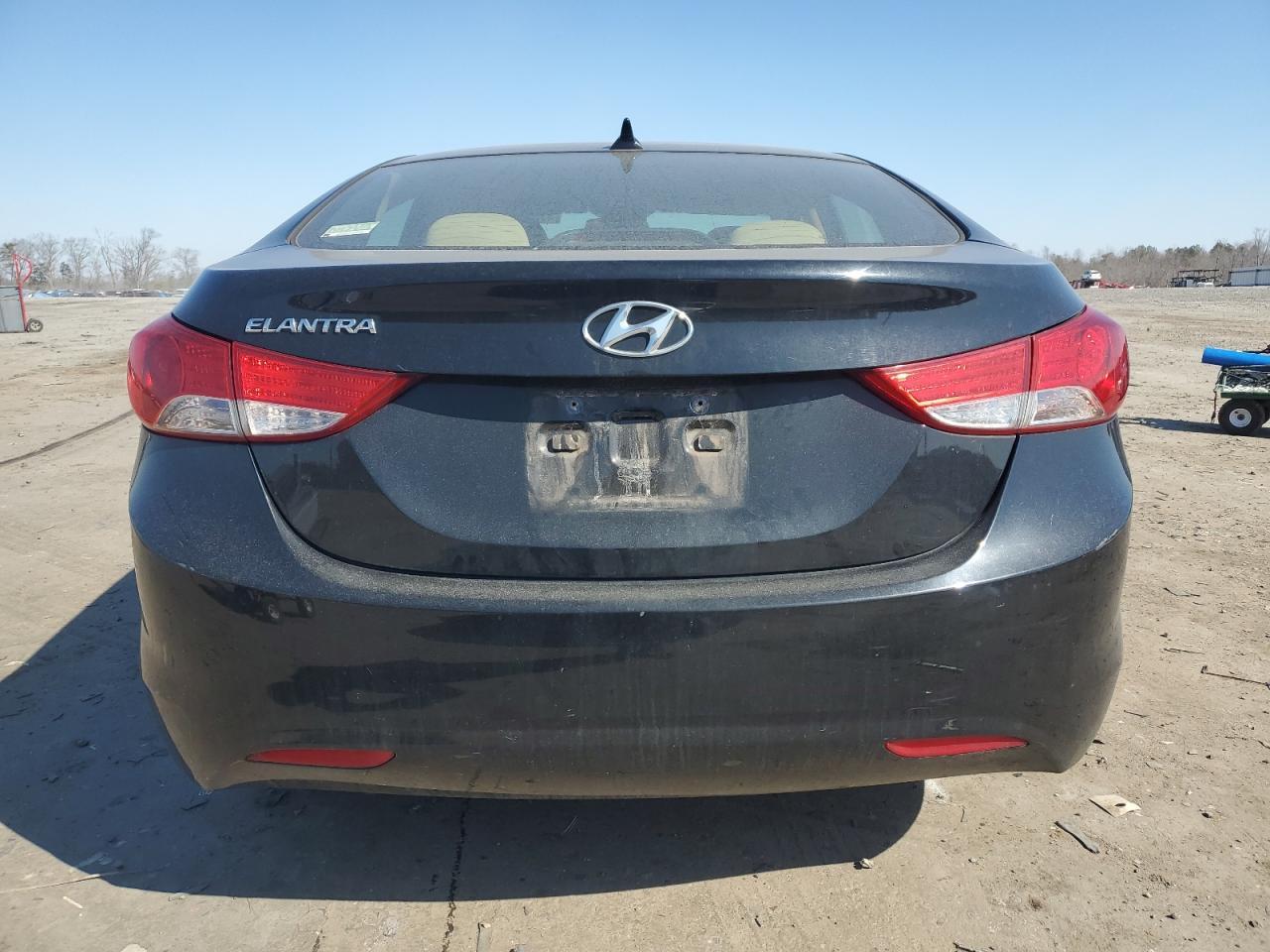 2013 HYUNDAI ELANTRA GL - Image 6