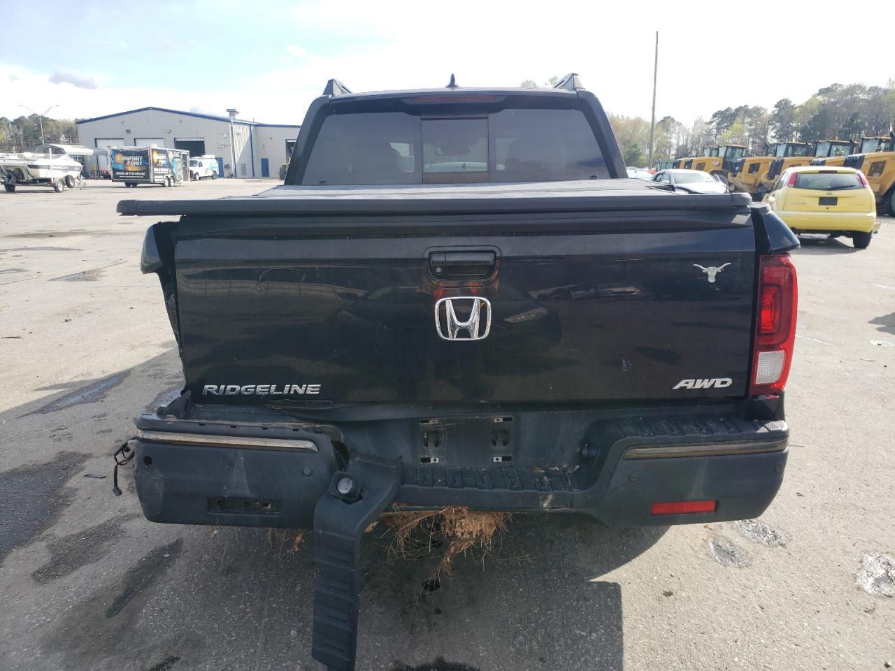 2017 HONDA RIDGELINE - Фото 6
