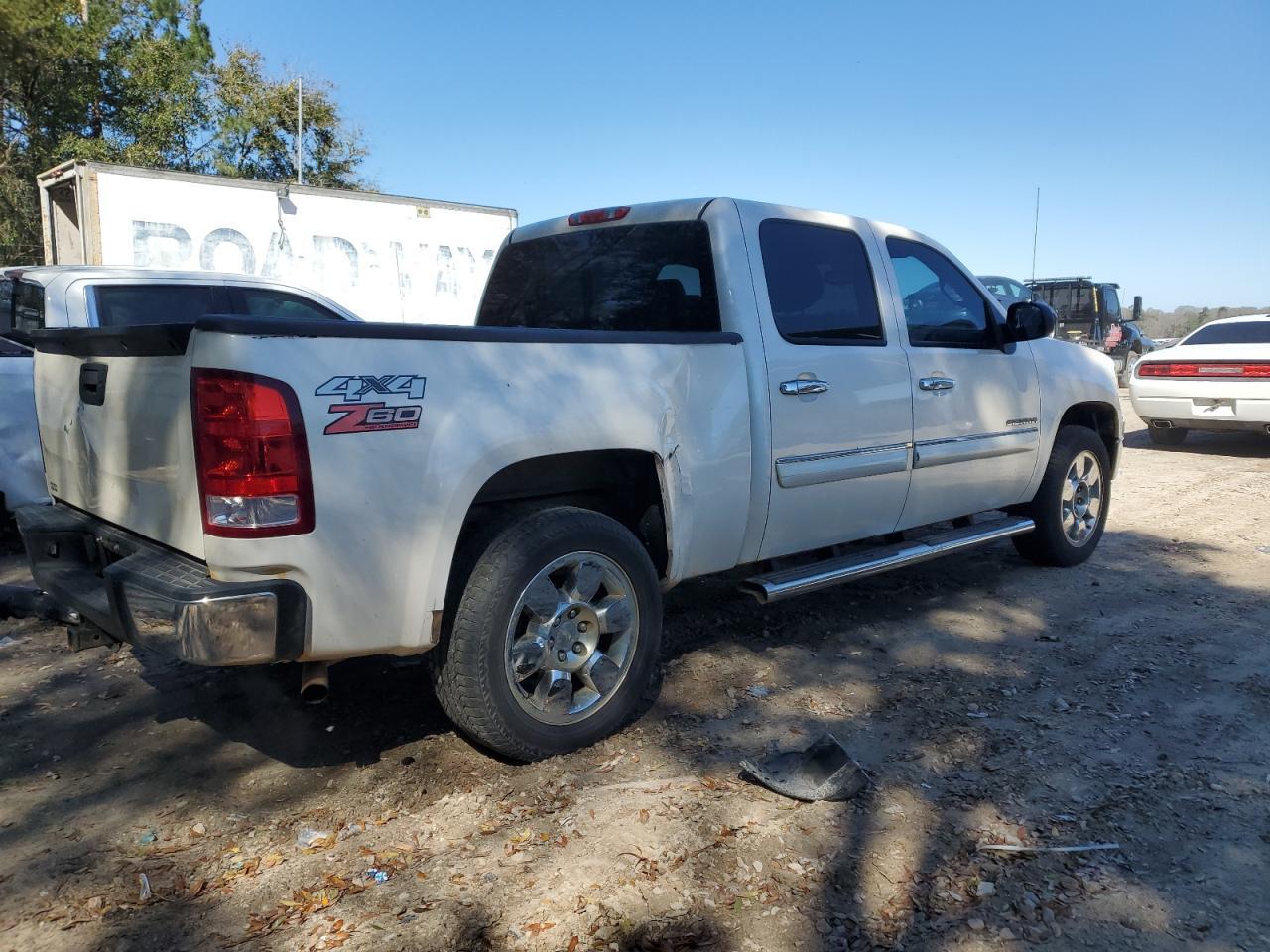 2011 GMC SIERRA K15 - Image 3