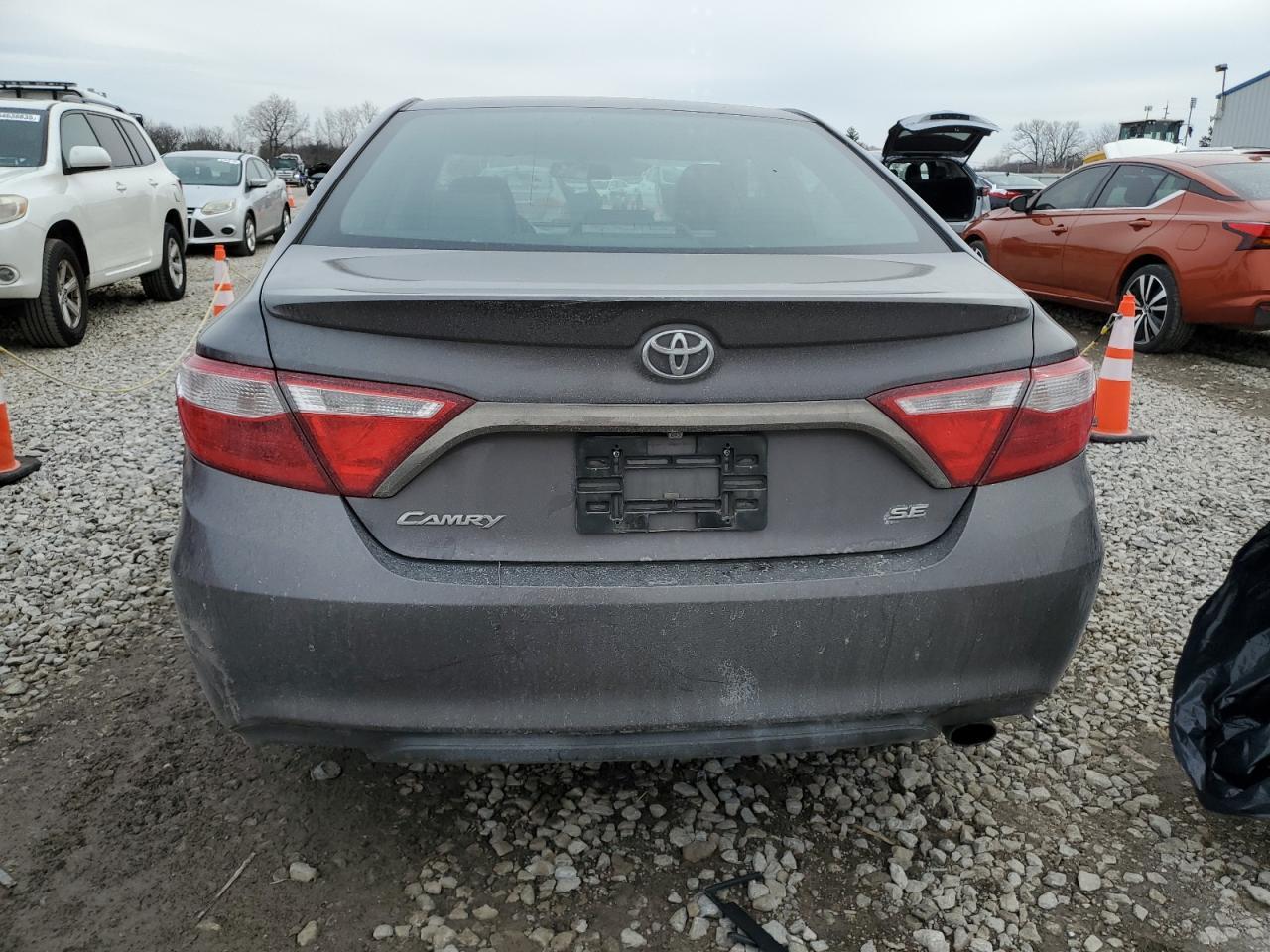 2016 TOYOTA CAMRY LE - Image 6