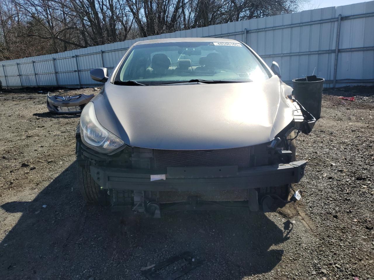 2014 HYUNDAI ELANTRA SE - Image 5