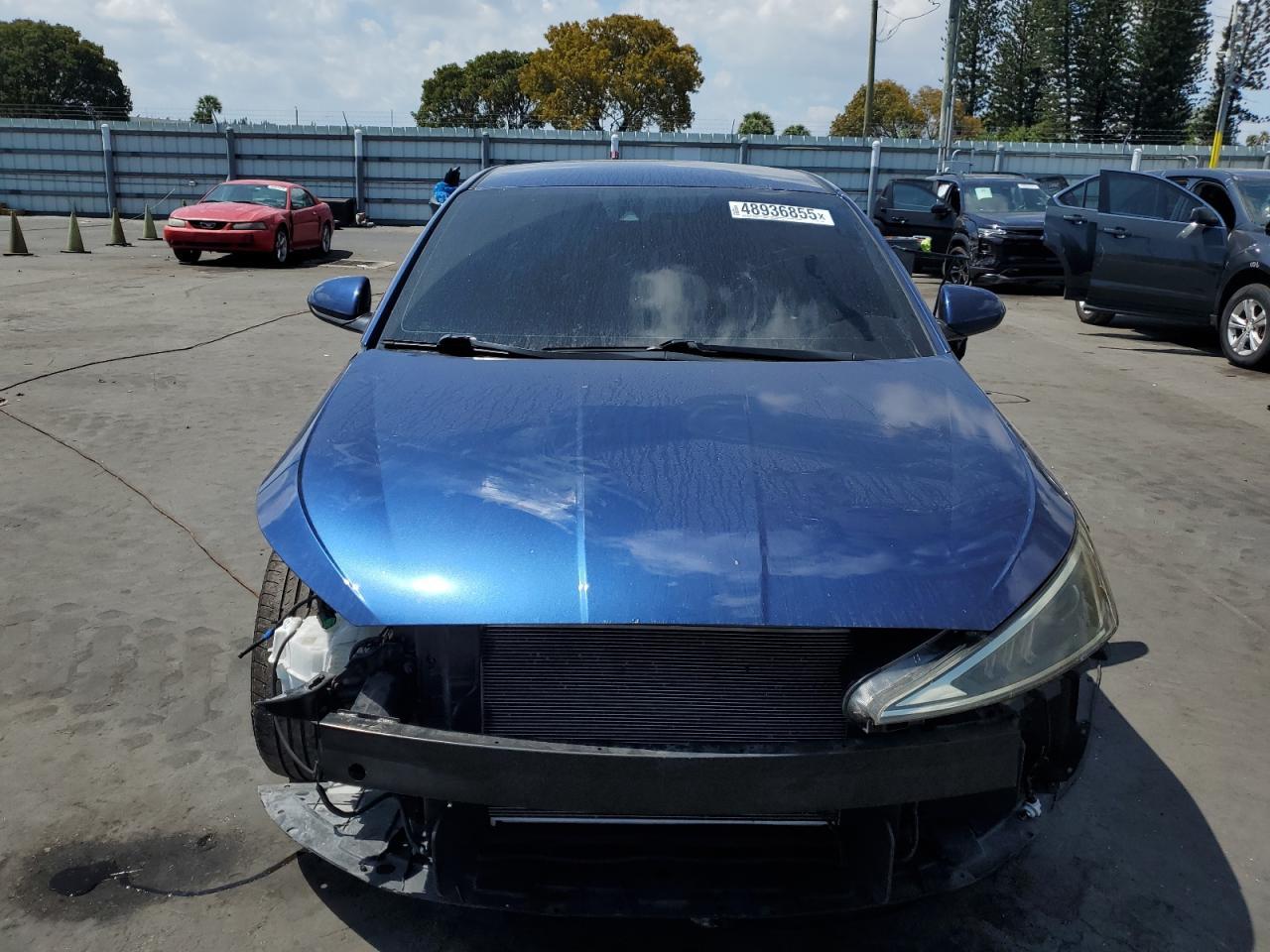 2019 HYUNDAI ELANTRA SE - Image 5