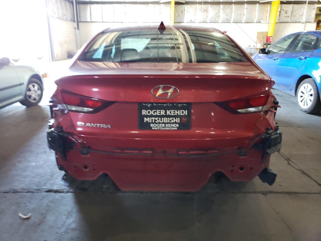 2018 HYUNDAI ELANTRA SE - Фото 6