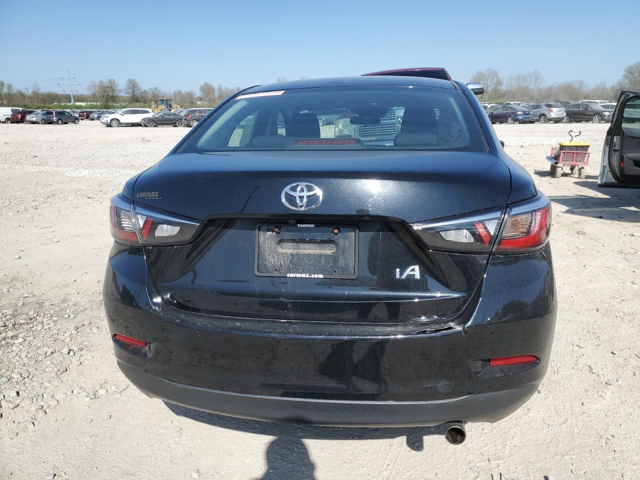 2017 TOYOTA YARIS IA - Фото 6