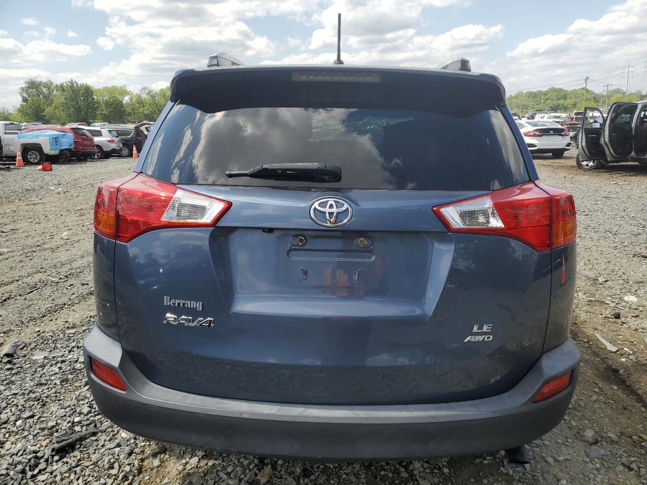 2014 TOYOTA RAV4 LE - Фото 6