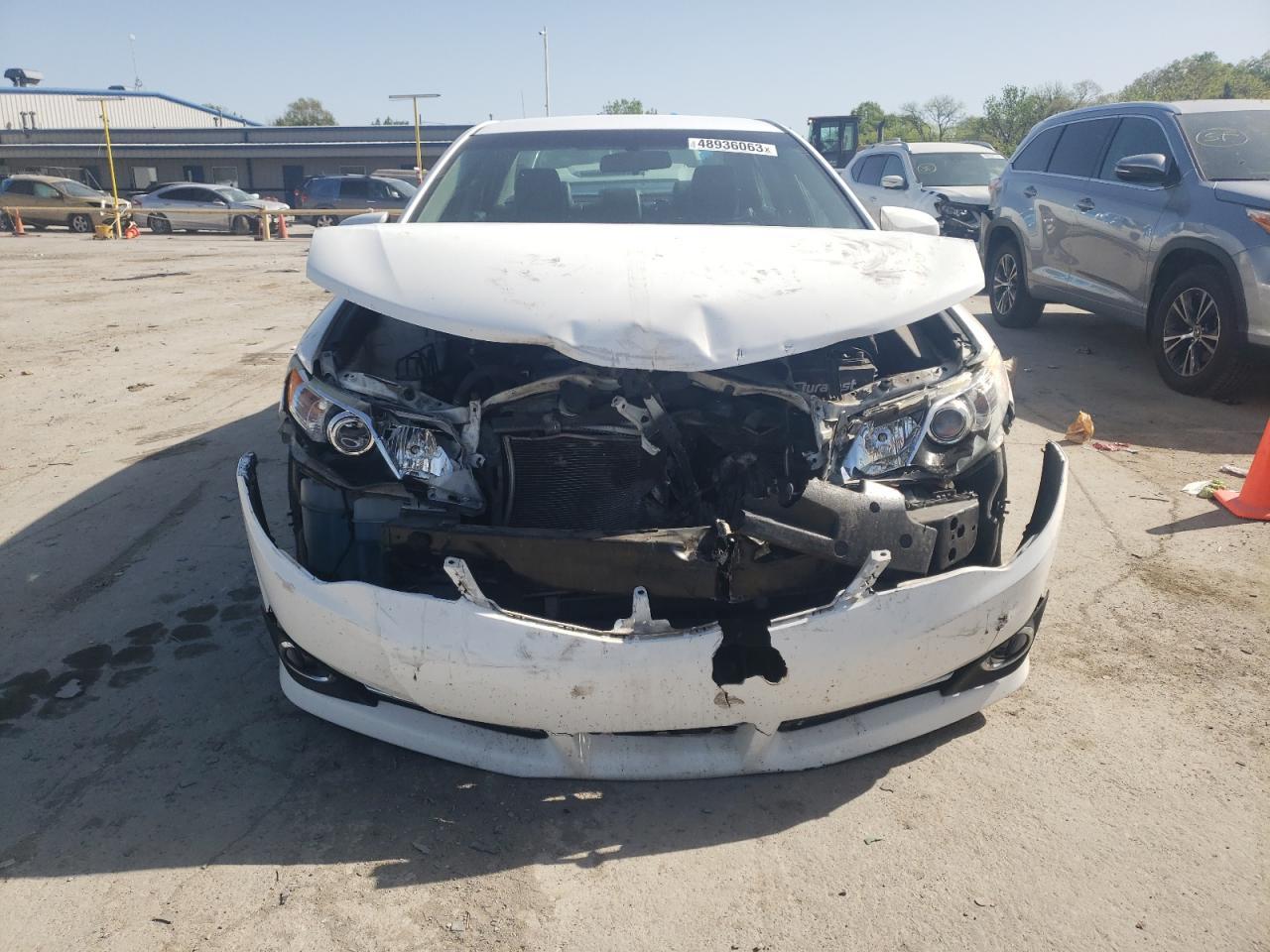 2014 TOYOTA CAMRY L - Image 5
