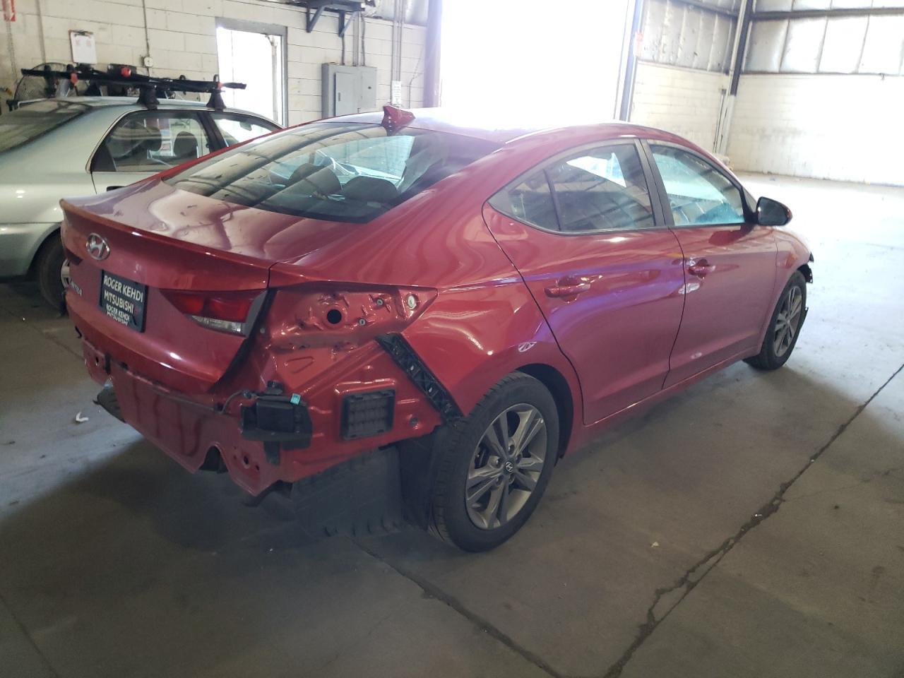 2018 HYUNDAI ELANTRA SE - Фото 3