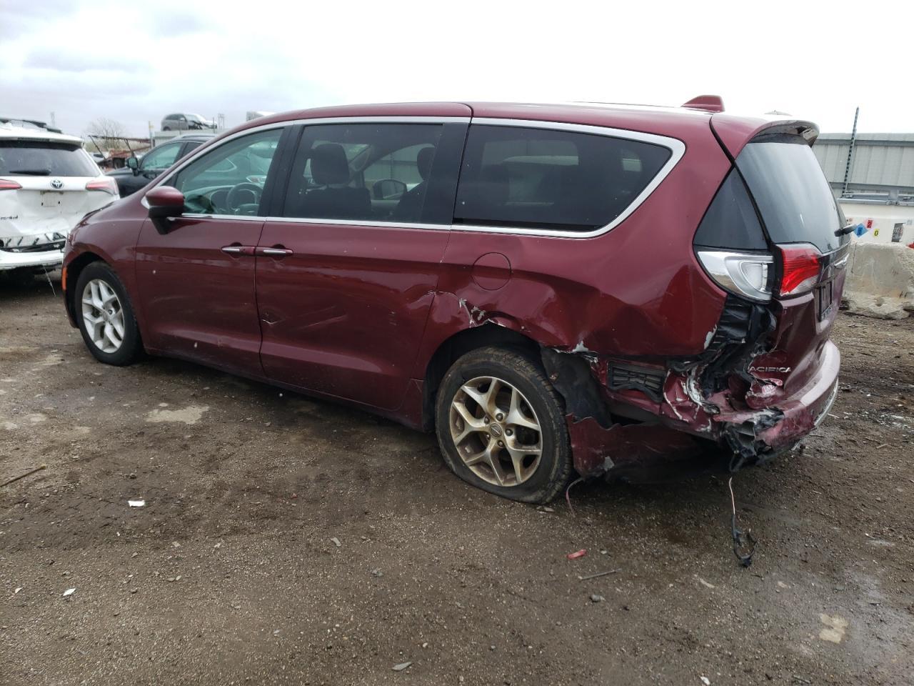2017 CHRYSLER PACIFICA T - Image 2