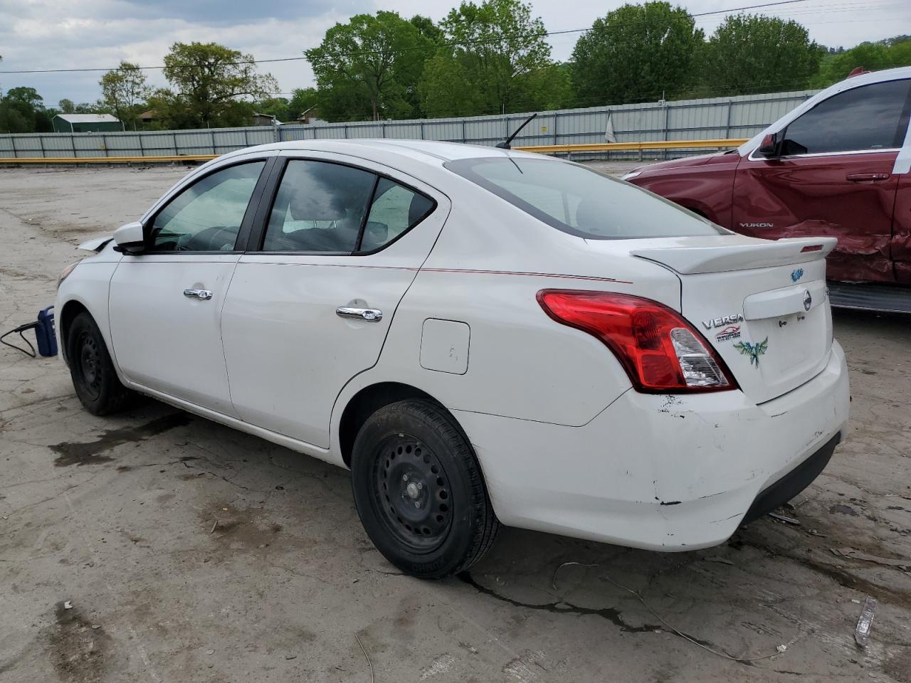 2016 NISSAN VERSA S - Фото 2