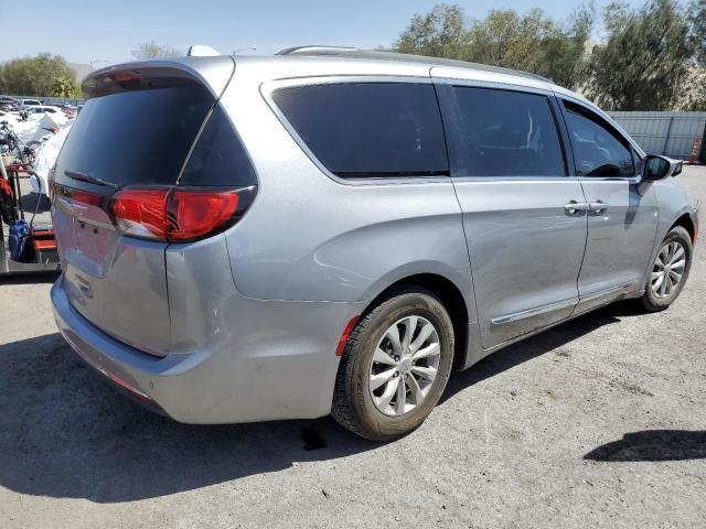 2017 Chrysler Pacifica Touring L - Фото 3