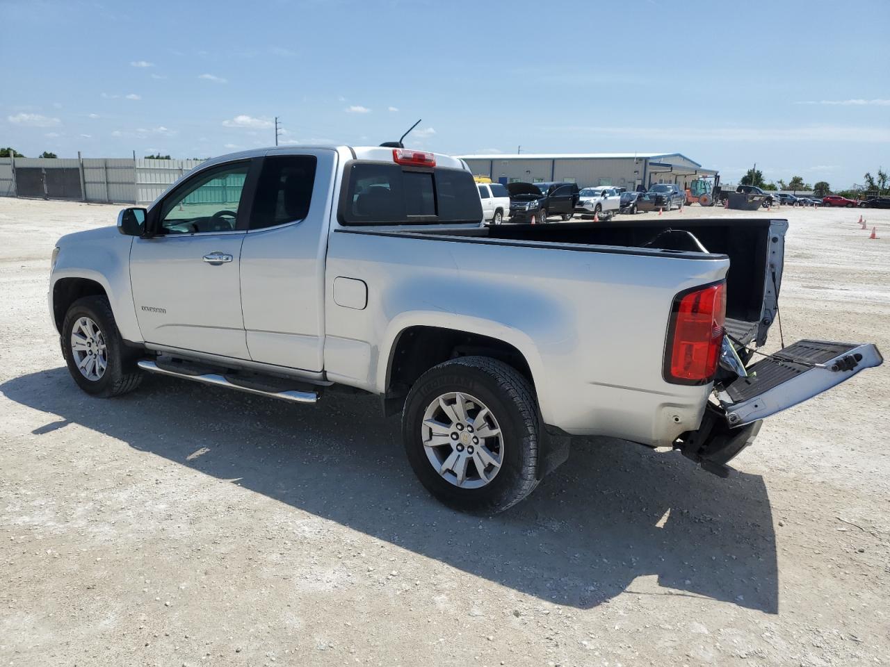 2016 CHEVROLET COLORADO L - Фото 2