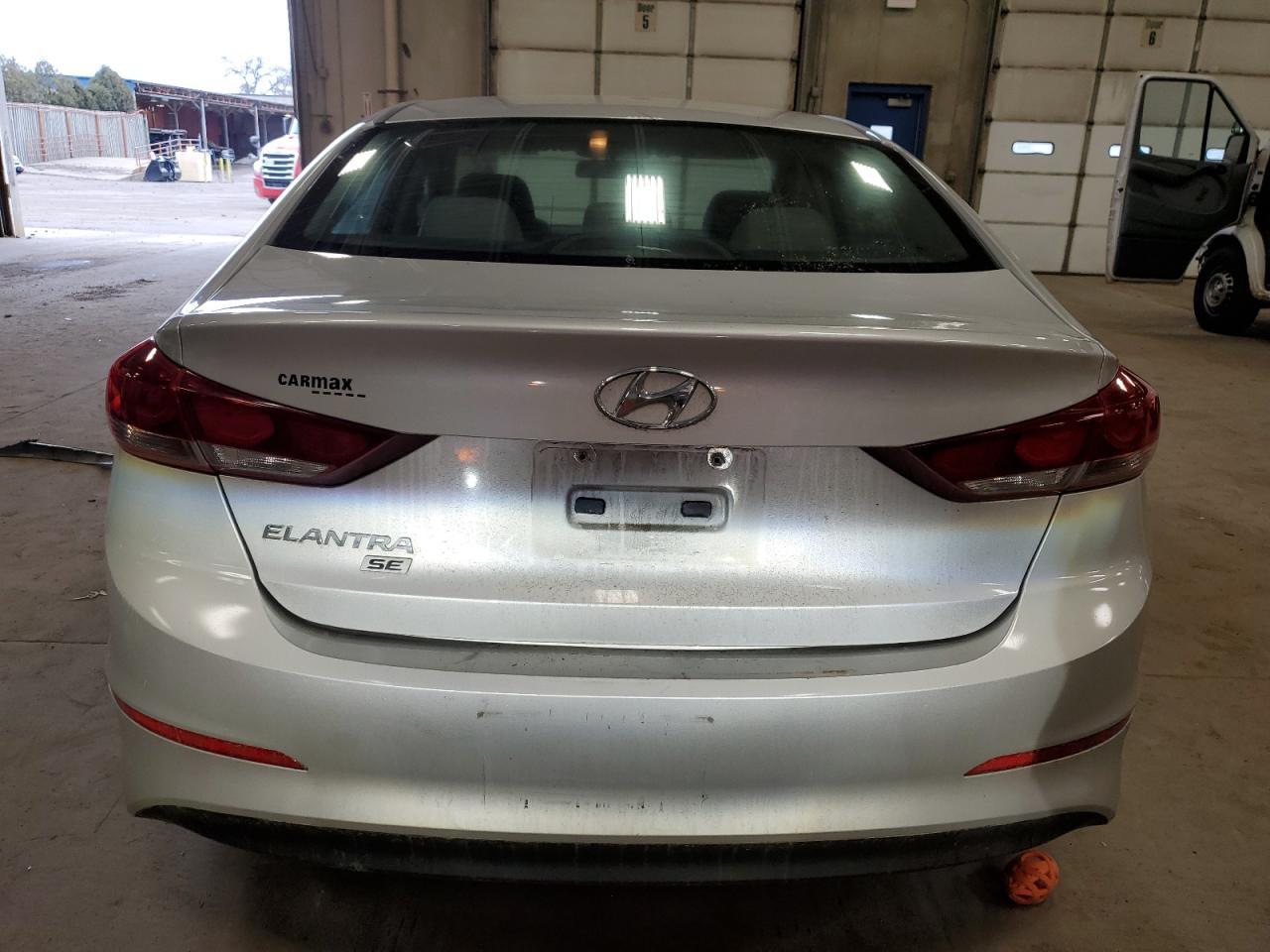 2018 HYUNDAI ELANTRA SE - Фото 6