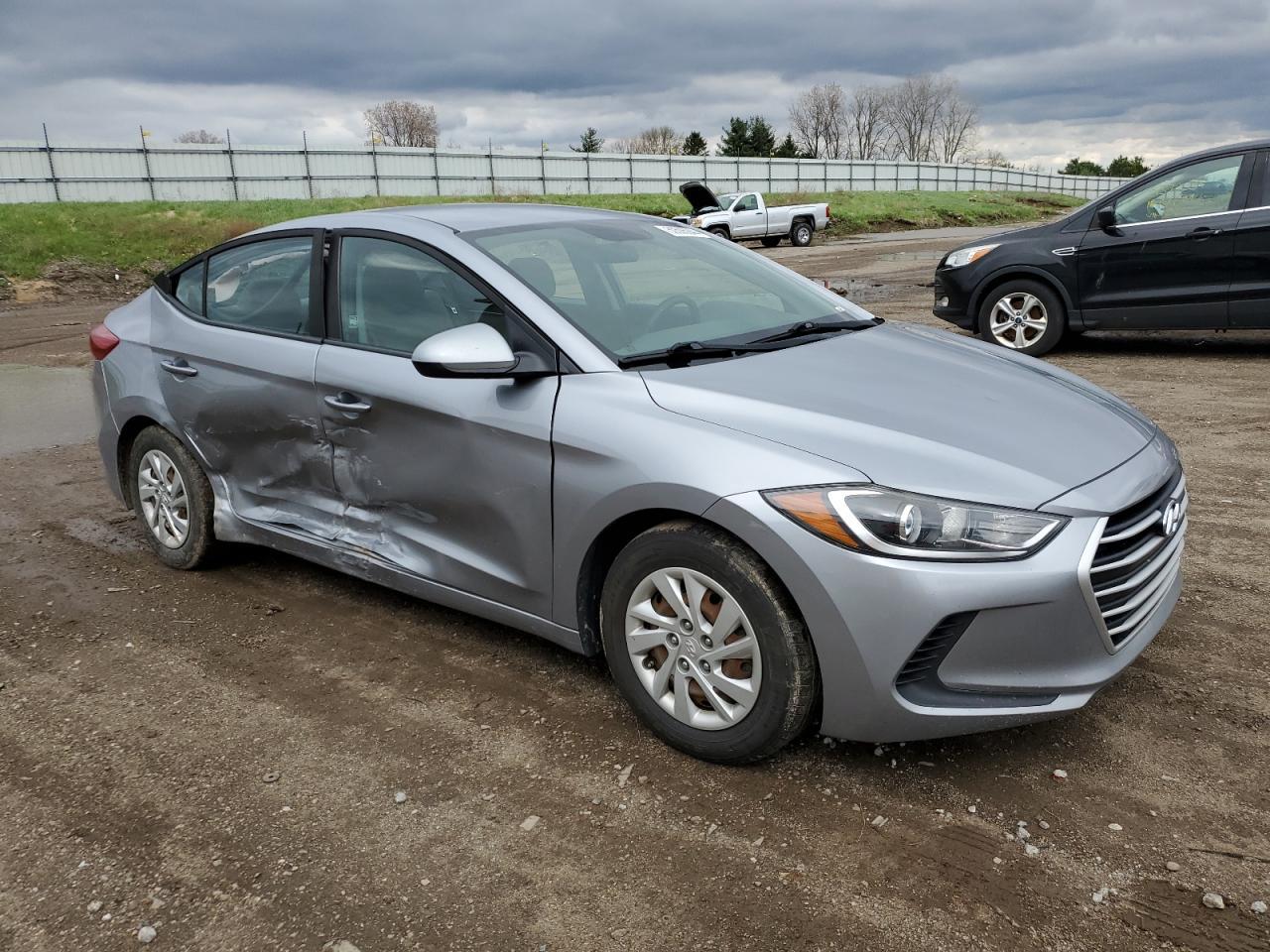 2017 HYUNDAI ELANTRA SE - Image 4