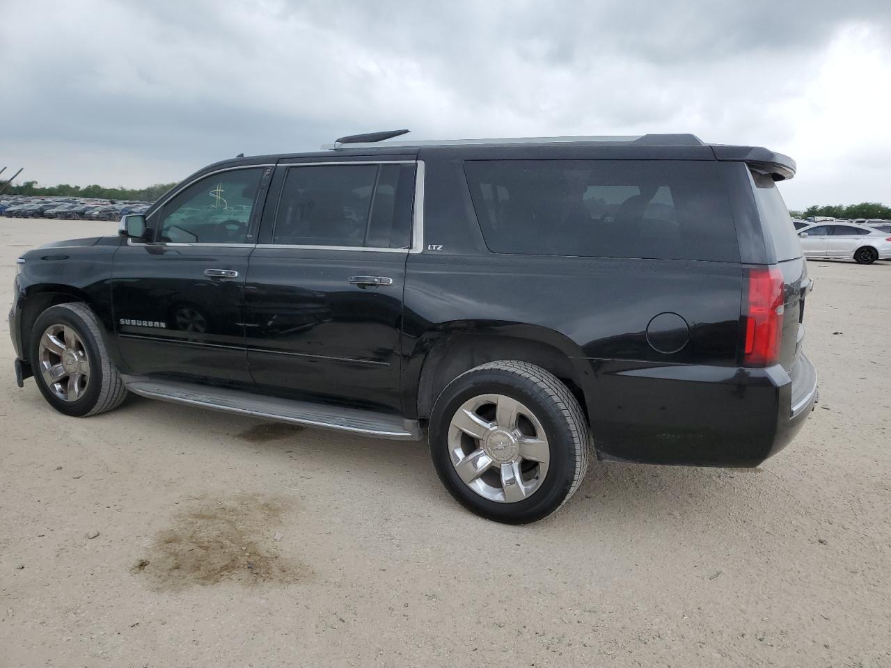 2015 CHEVROLET SUBURBAN C - Фото 2