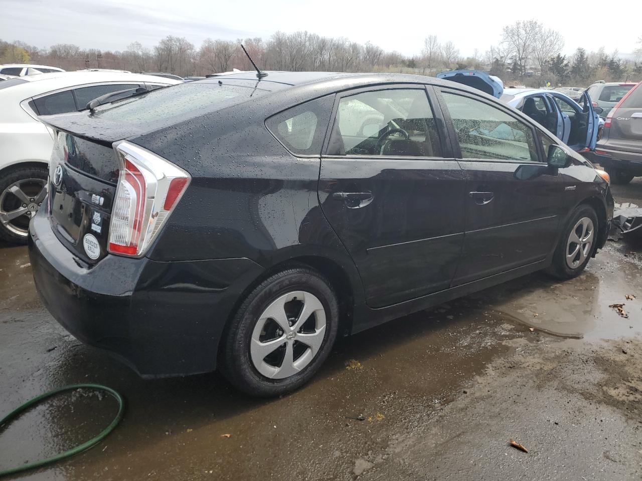 2013 TOYOTA PRIUS - Фото 3