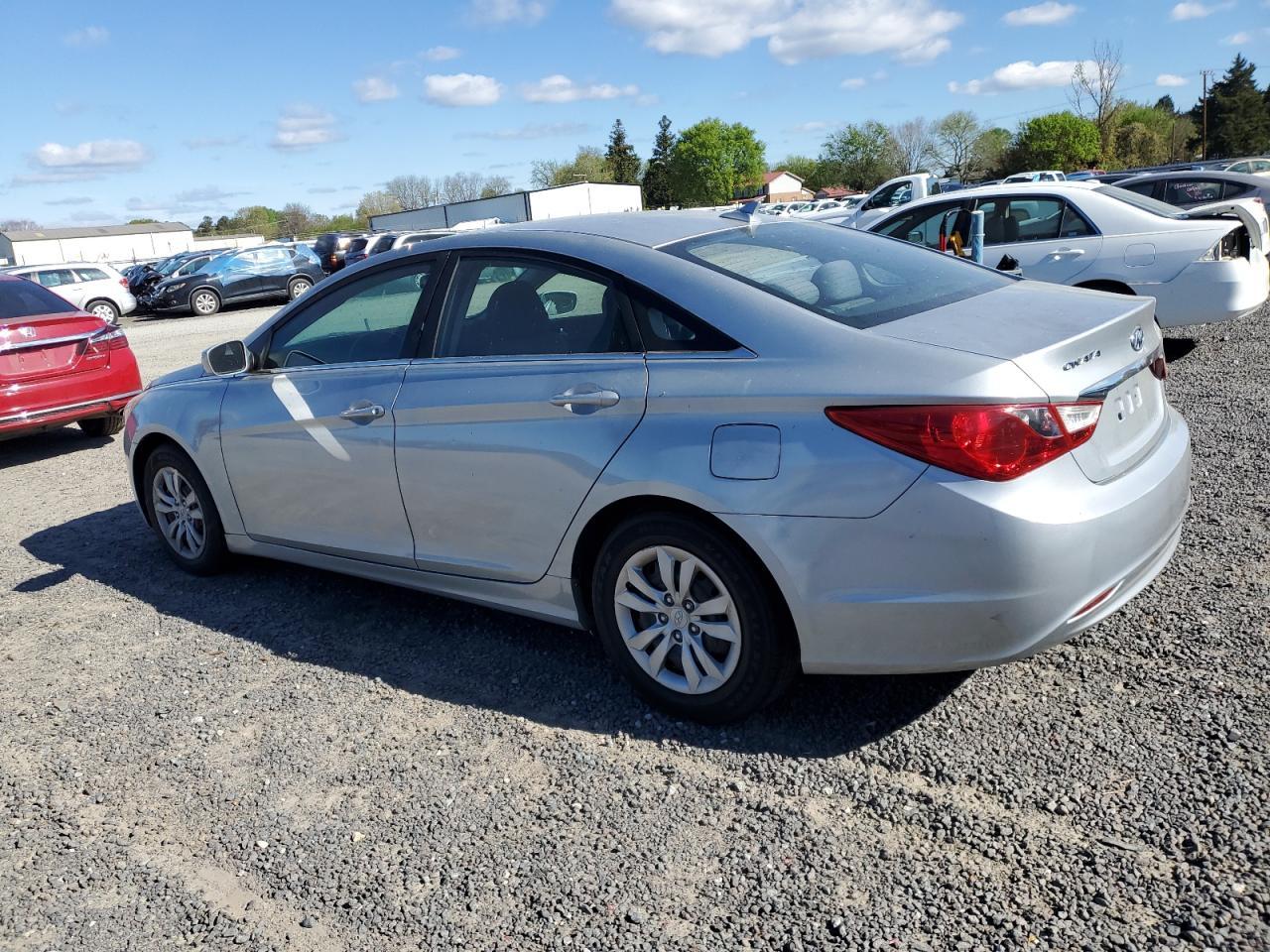 2011 HYUNDAI SONATA GLS - Image 2