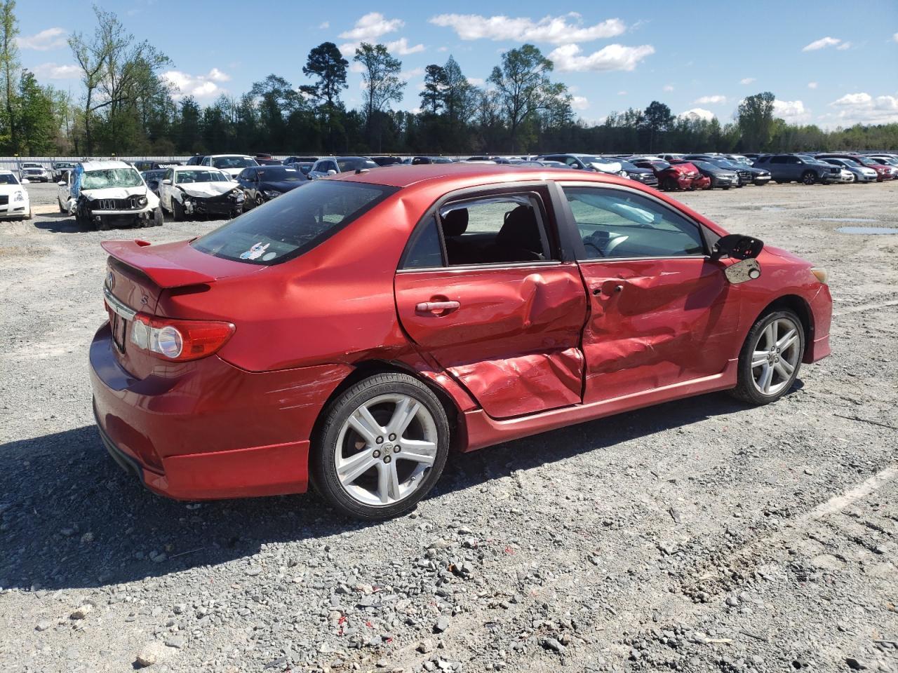 2013 TOYOTA COROLLA BA - Фото 3