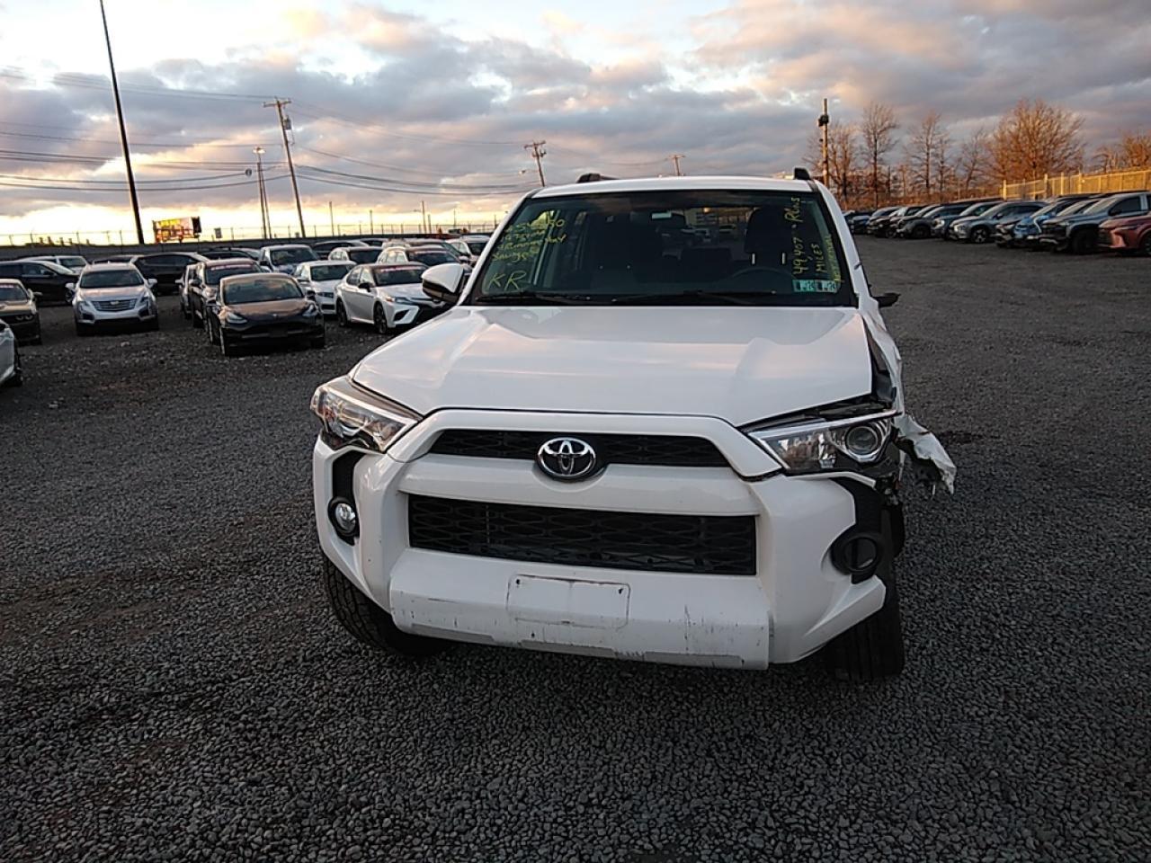 2019 TOYOTA 4RUNNER SR - Фото 5