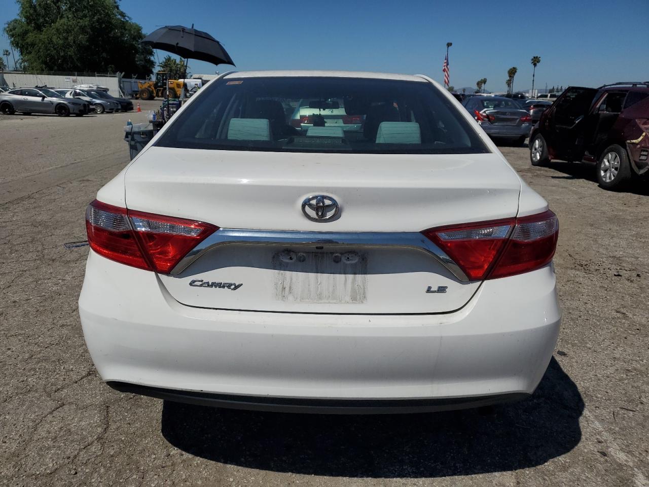 2016 TOYOTA CAMRY LE - Image 6