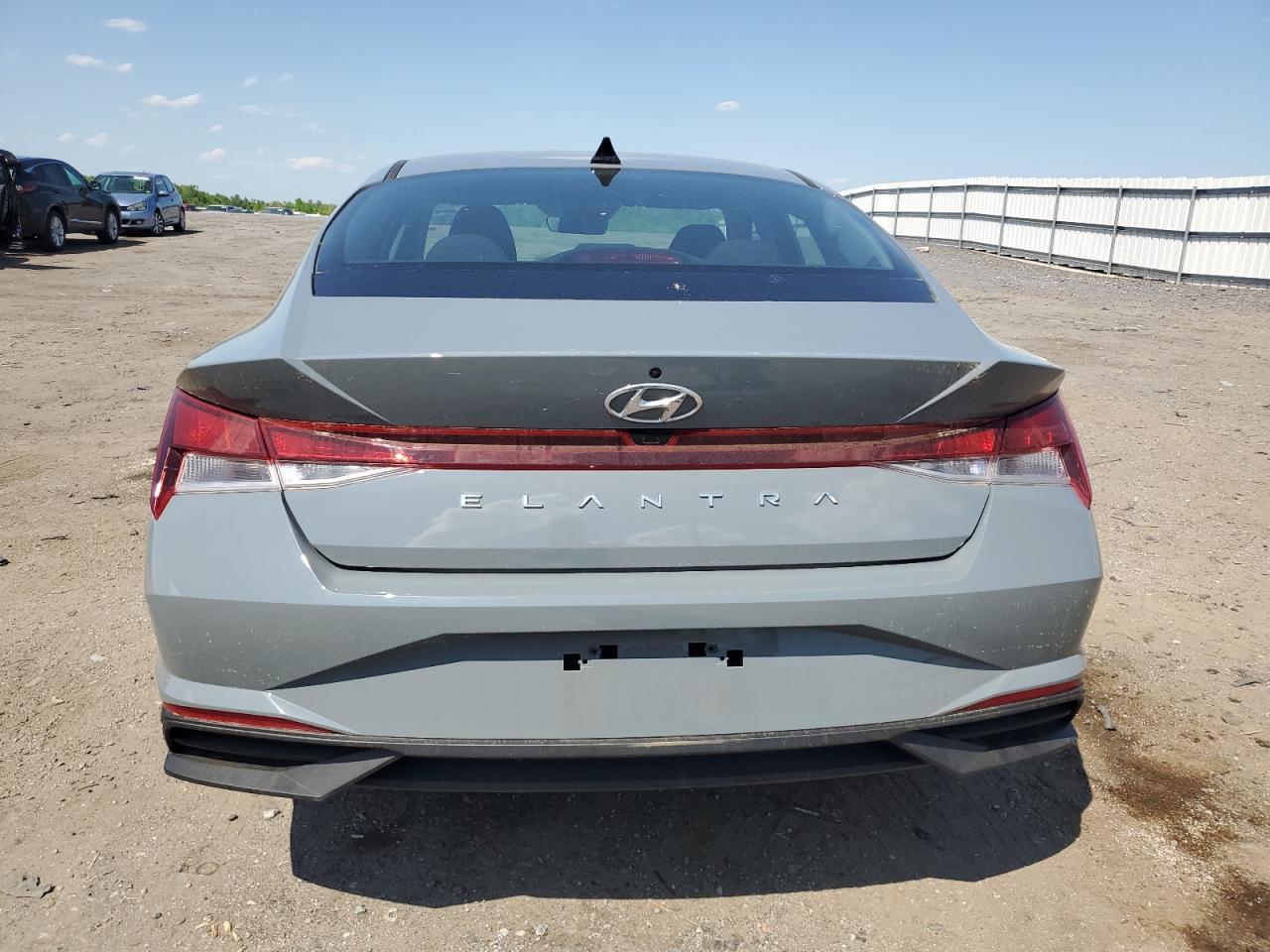 2023 HYUNDAI ELANTRA SE - Фото 6