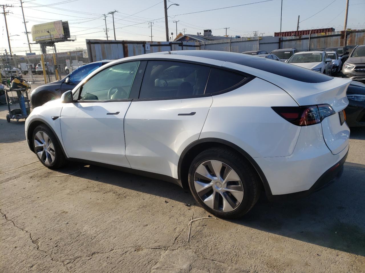 2023 TESLA MODEL Y - Image 2