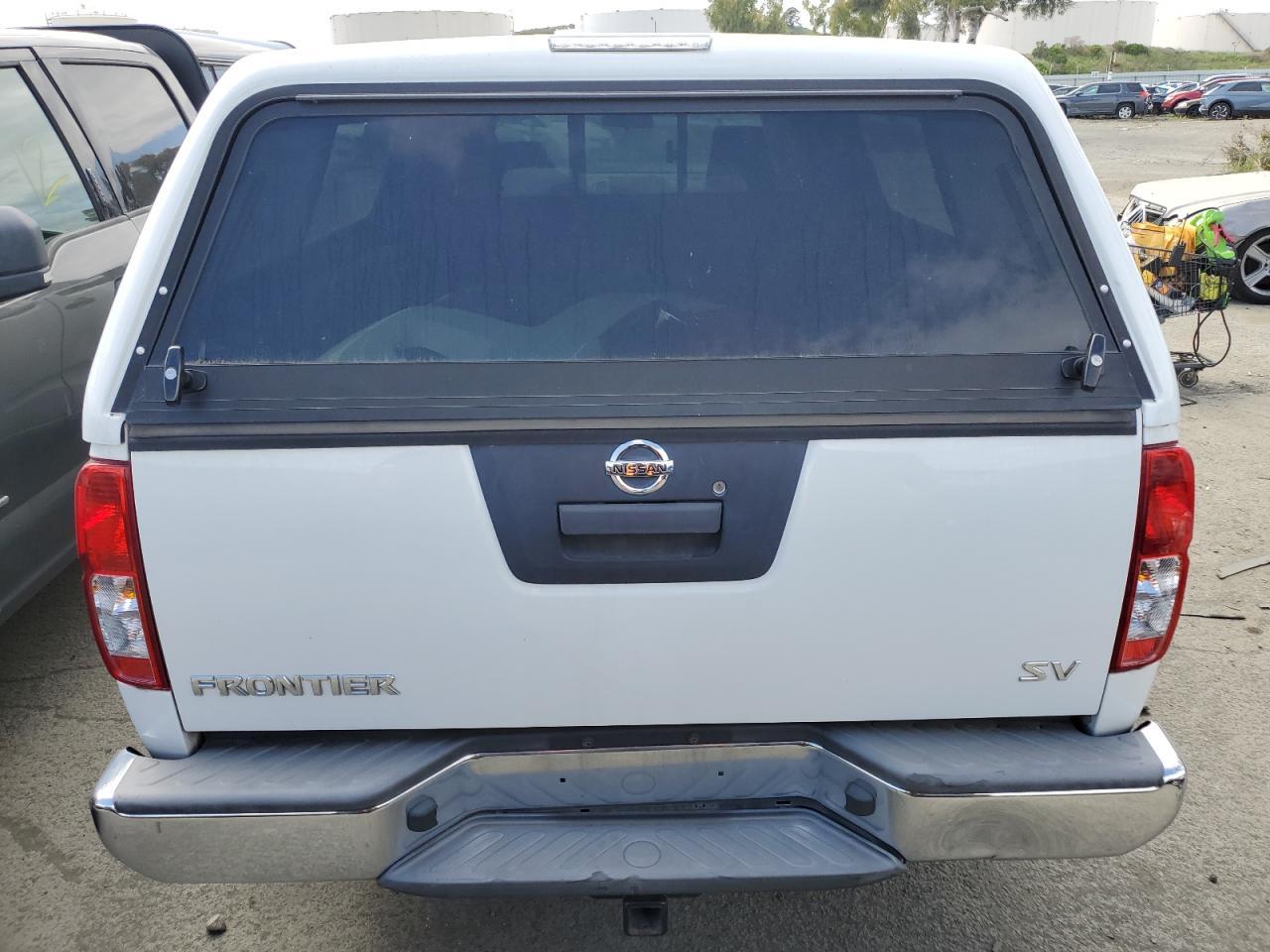 2017 NISSAN FRONTIER S - Фото 6